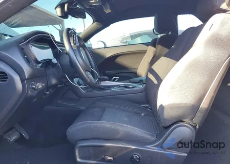 2019 Dodge Challenger Sxt z USA, uszkodzony, nr VIN 2C3CDZAGXKH551329